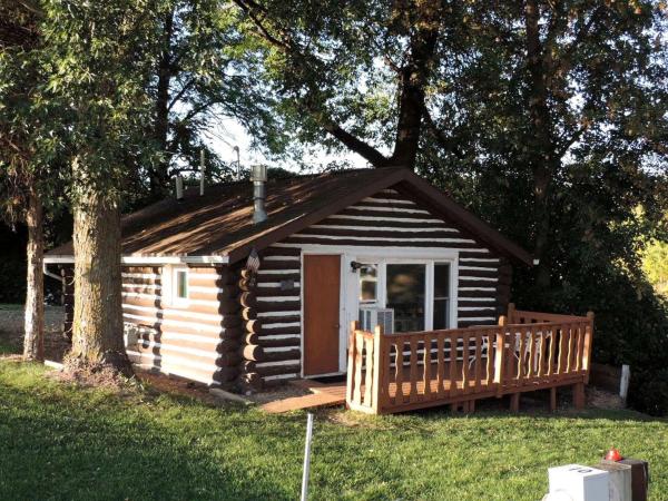Cozy Riverside Cabin Rental With Fishing Access On Wolf River, Wisconsin - Wisconsin