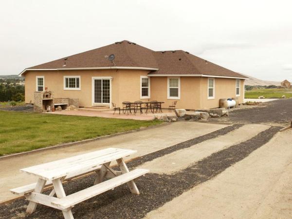 På billedet ses objektet Secluded Vacation Rental with Picturesque Vineyard Views in Benton City, Washington beliggende i byen Prosser.
