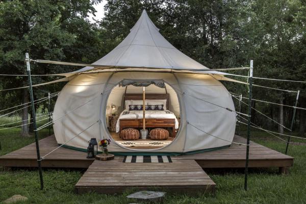 Na fotografii je vidět objekt Charming Couples' Bell Tent Rental with Air Conditioning in Texas Hill Country nacházející se ve městě Utley.