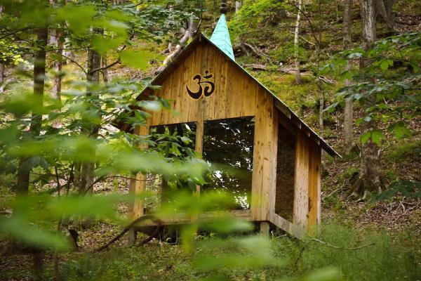 A la foto es mostra l'objecte Tranquil Retreat Cabin Rental for a Woodland Vacation near Smithville, Tennessee situat a la ciutat de Smithville.