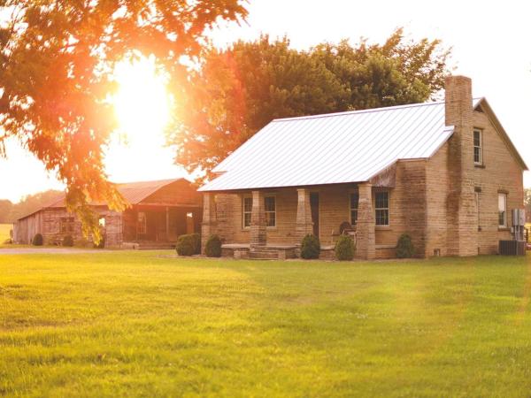 A la foto es mostra l'objecte Gorgeous Country Cottage for a Farm Getaway in Cookeville, Tennessee situat a la ciutat de Crawford.