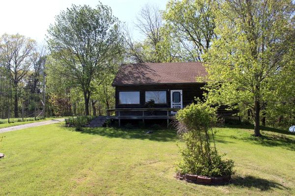 Na zdjęciu widoczny jest obiekt Cozy Cottage Rental on a Farm for a Rural Retreat in Columbia, Missouri położony w mieście Columbia.