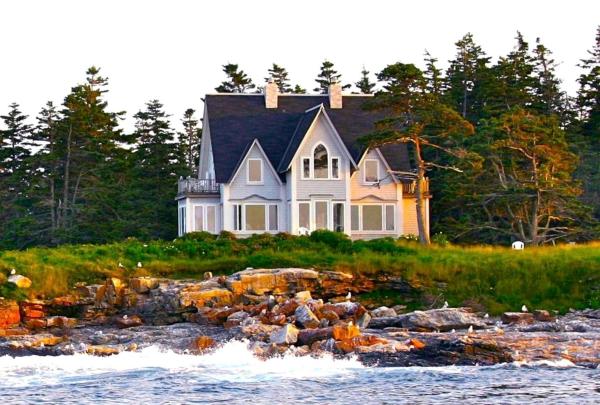 A la foto es mostra l'objecte Stunning Vacation Rental with Panoramic Ocean Views on Great Duck Island, Maine situat a la ciutat de Frenchboro.