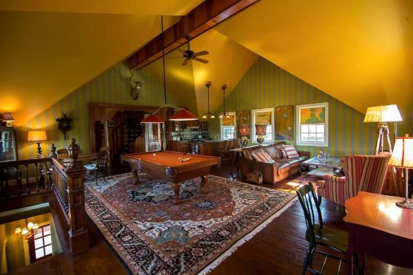 A la foto es mostra l'objecte Gorgeous Historical Accommodation with Delicious Breakfast near Aurora, New York situat a la ciutat de Aurora.