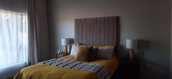 A la foto es mostra l'objecte Sandgrouse Guesthouse situat a la ciutat de Centurion.