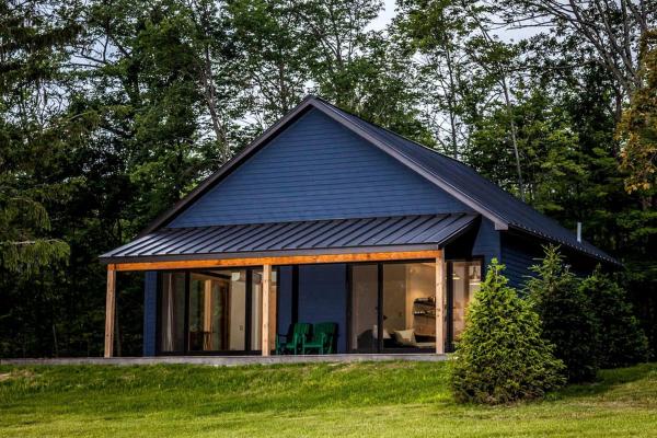 照片显示了位于Cragsmoor市的Luxurious Modern Chalet Rental on Top of the Shawangunk Mountains in New York物件。