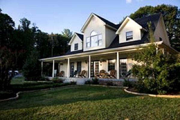 Na fotografii je vidět objekt Charming Farm-Style Accommodation for Eight near Roanoke, Virginia nacházející se ve městě New Castle.