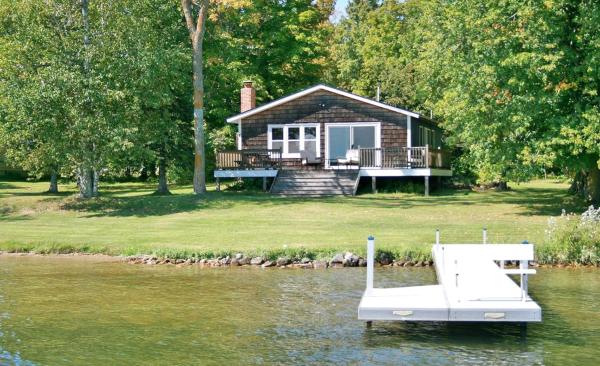 Nella foto è visibile l'oggetto Family-Friendly Cabin Retreat on the Shores of Pokegama Lake, Minnesota situato nella città di Cohasset.
