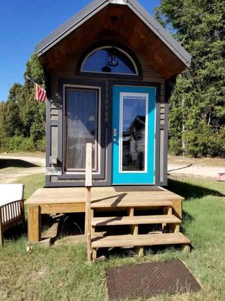 A la foto es mostra l'objecte Luxurious Tiny House in Georgia situat a la ciutat de Danville.