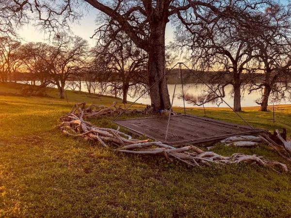 Billede 5: Cute, Lakeside Glamping Bell Tent #2, Wheatland, California