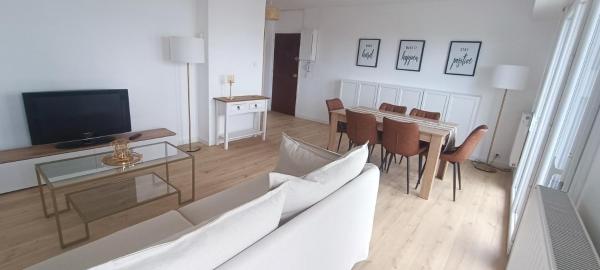 A la foto es mostra l'objecte Appartement lumineux et cosy situat a la ciutat de Cholet.