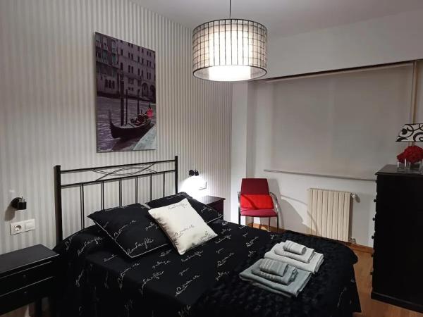 På billedet ses objektet Cozy apartment in Orense of 45 m² with parking beliggende i byen Ourense.