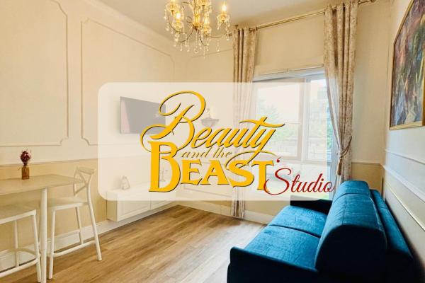 A la foto es mostra l'objecte Le studio secret de la belle et la bete situat a la ciutat de Montévrain.