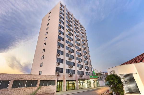 Na fotografii je vidět objekt Hotel Nacional Inn Piracicaba nacházející se ve městě Piracicaba.