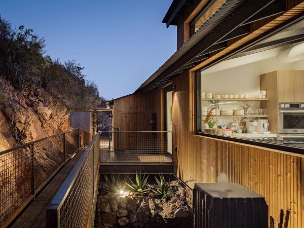 Foto 9: Skyeview - Award-winning Mountaintop Oasis