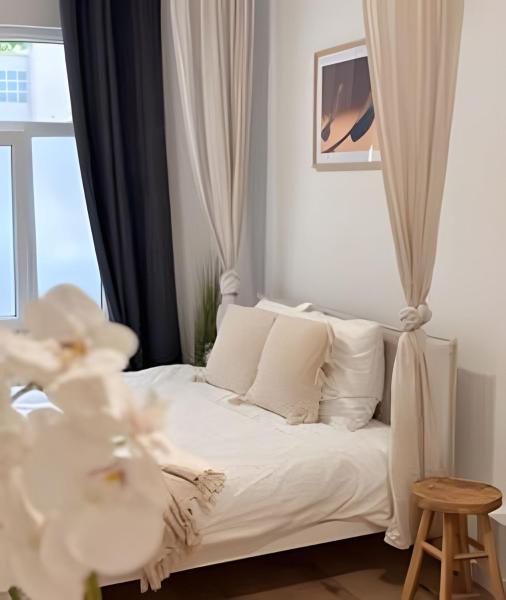 Comfortable studio 10 min from Midi Station and 15 min from Brussels center, Bruxelles