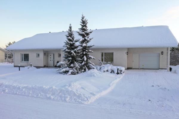 Four Bedroom Arctic Harmony Home - Rovaniemi