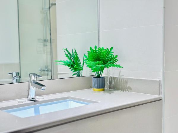 Chic & Cheerful 1BR with Sofa Bed in Waters Edge的照片5