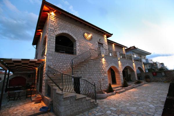 På bilden syns objektet Myral Guesthouse som ligger i staden Nafplion.