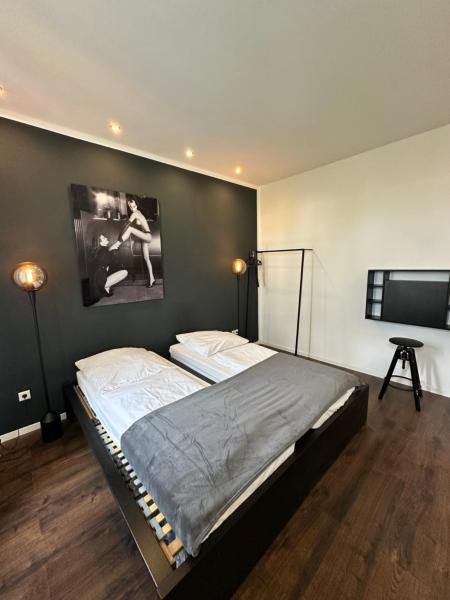 Shared a-partment • Möbliertes Zimmer in Köln - Ehrenfeld !, Кёльн