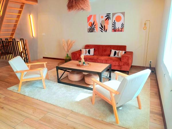En la foto se muestra el objeto -Le Cocon Auvergnat- Clim, Spa, Jardin privatif, Recharge VAE ubicado en la ciudad de Montvicq.