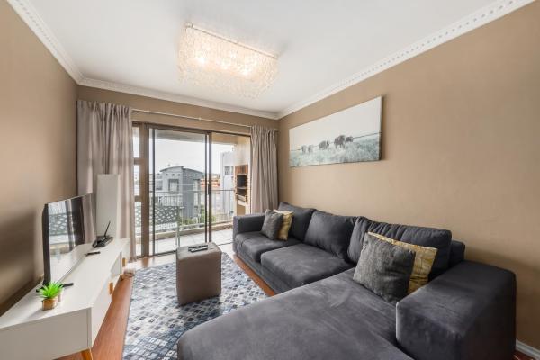 Blouberg Seaside Escape - Modern Comfort And Braai - Cape Town