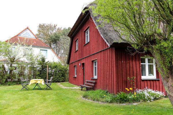 Historisches Bauernhaus Zingst Ferienwohnung Meuder-Bauerngarten, Zingst