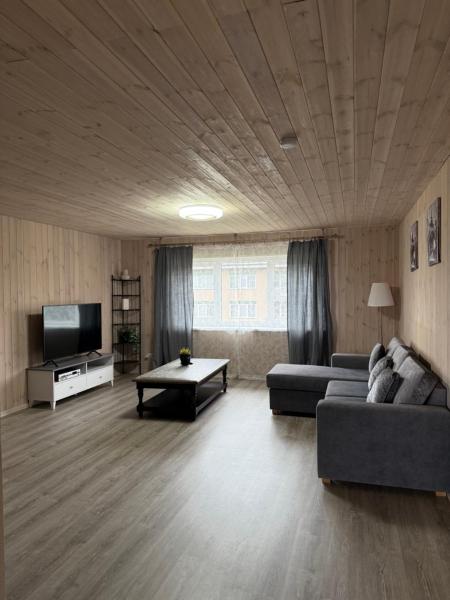 Na foto é possível ver o objeto Voore kortermajutus localizado na cidade de Torma.