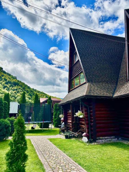 На фото показан объект Trembita, расположенный в городе Kushnytsya.