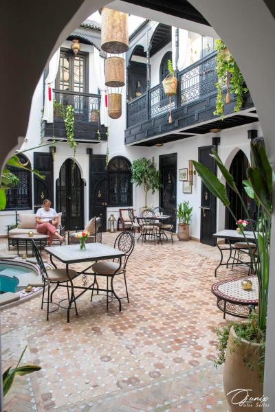 写真にはマラケシュ市にあるRiad Zoraidaが写っています。