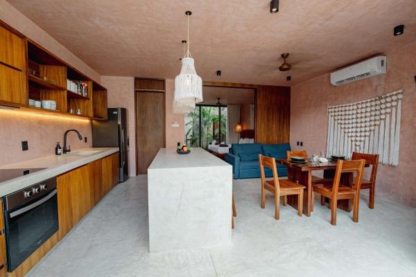 Na zdjęciu widoczny jest obiekt Stylish 3BR Villa with 2 Private Pool & Rooftop położony w mieście Tulum.