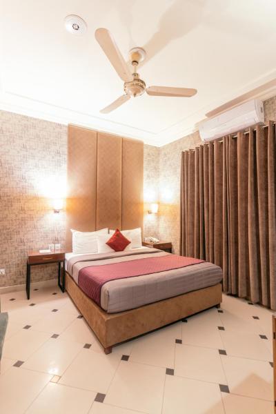 Shelton Rezidor Jinnah Super, Islamabad