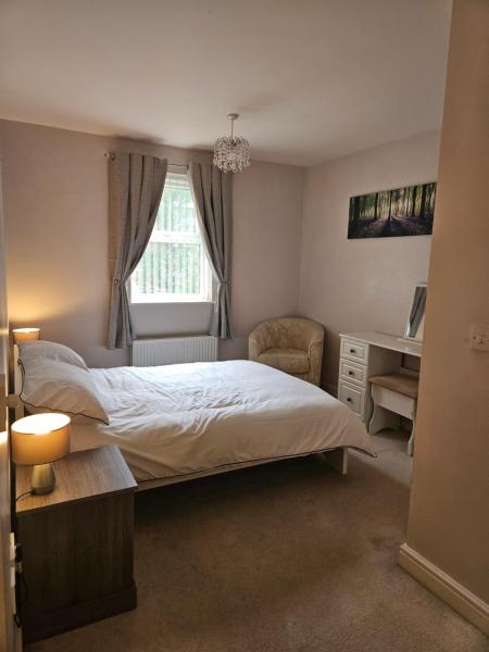 Na fotografii je vidět objekt Bargh Apartment - 2 bed 2 bath, modern comfort nacházející se ve městě Claypole.