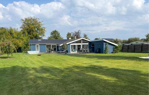 Awesome Home In Hadsund With Wifi - Dänemark
