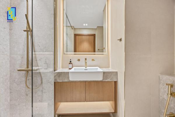 Billede 8: Timeless & Textured Studio w Jacuzzi Trillionaire