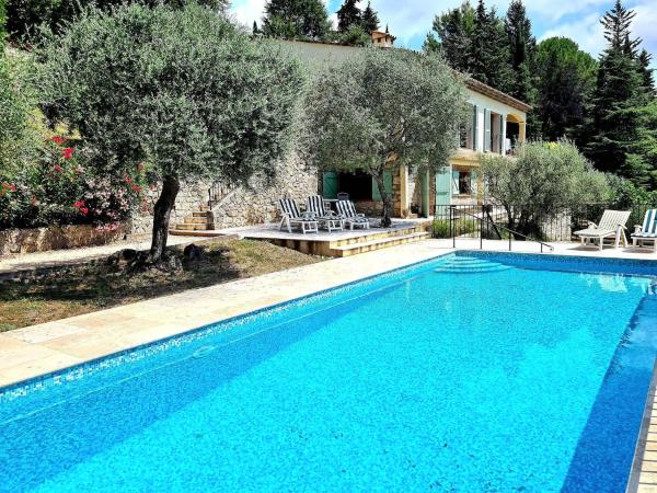 A la foto es mostra l'objecte Provence villa with heated pool and amazing view situat a la ciutat de Montauroux.