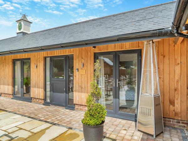 A la foto es mostra l'objecte Hole Farm - Stable Cottage situat a la ciutat de Shootend.
