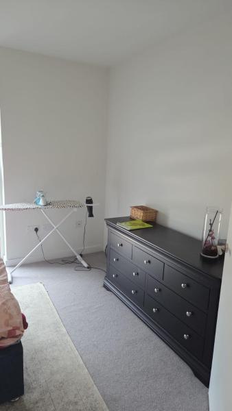 Centrally Located 1 Bed Apartment London - Harrow