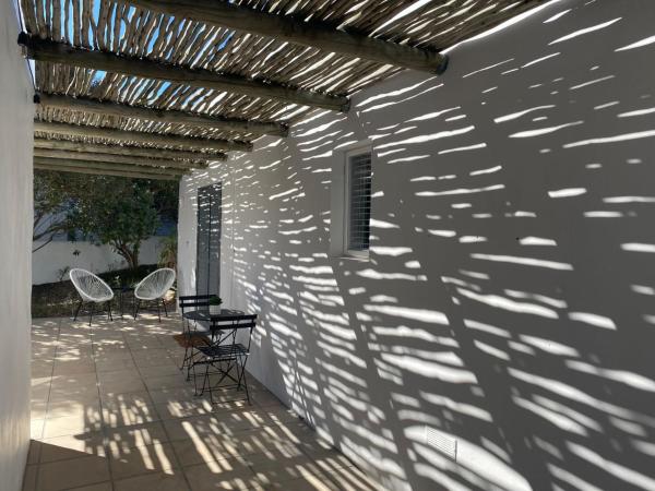 A la foto es mostra l'objecte Namaste Cottage - Garden Facing 2-sleeper Hideaway situat a la ciutat de Paternoster.