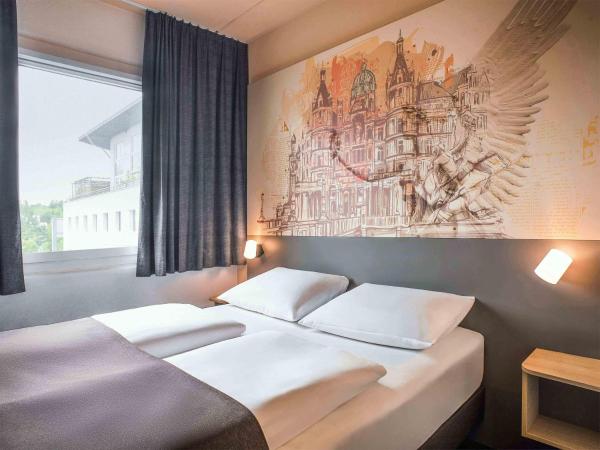 A la foto es mostra l'objecte B&B Hotel Schwerin-Süd situat a la ciutat de Klein Rogahn.