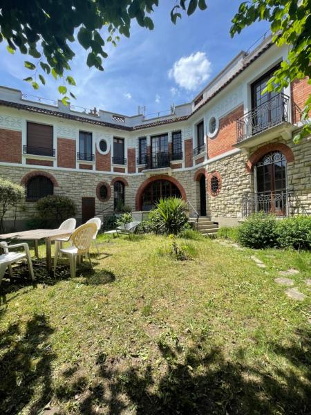 Auf dem Foto ist das Objekt Country house in Paris! in der Stadt Paris zu sehen.