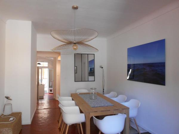Exceptional Location Beaches Cours SALEYA, Nizza