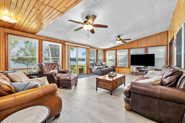 Lakefront Home On Pike Lake With Private Dock And Firepit - Carr lake, Claypool
