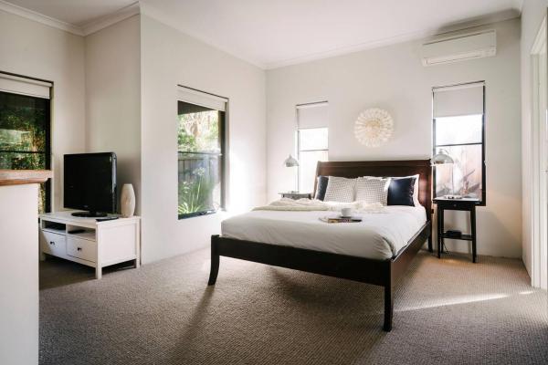 Fotografie 4: Rainbird - Classic Dunsborough Style near Wineries