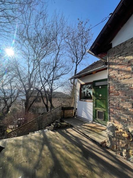 Fotografie 1: Rustic Cottage & Garden Retreat on Buda Hilltop