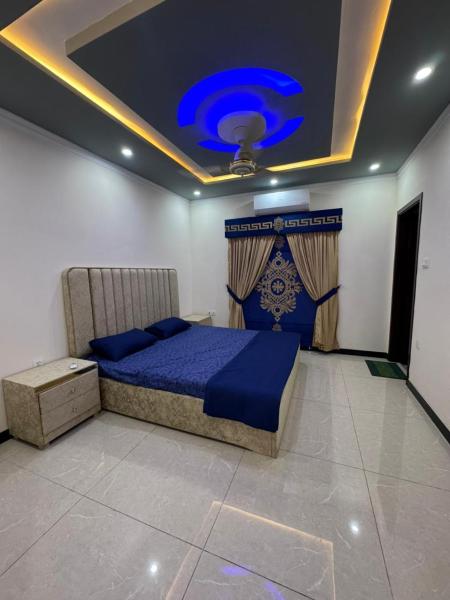 Na zdjęciu widoczny jest obiekt Deluxe Apartments Citi Housing Sialkot położony w mieście Saihjokāla.