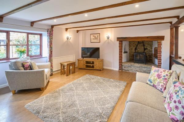 Host & Stay - Coombe Cottage photo 7