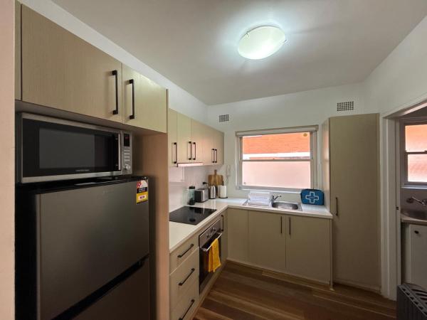 Foto 7: Randwick Shared Apt with Study & built in wardrobe