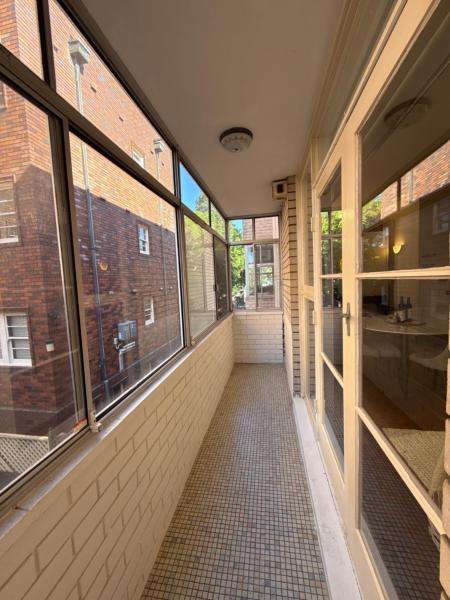 Foto 9: Randwick Shared Apt with Study & built in wardrobe