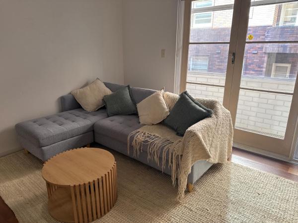Foto 5: Randwick Shared Apt with Study & built in wardrobe